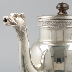 Koffiepot zilver.