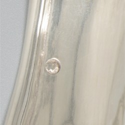 Onderschotel t.b.v. koektrommel (van Kempen & Zonen, 1858) zilver.