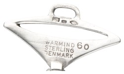 Poul Warmind sterling zilveren modernistische armband 'Running Triangles'.