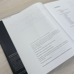 Omega Moonwatch ONLY, The Ultimate Omega Speedmaster Guide - Gregoire Rossier, Anthony Marquie - 2015.