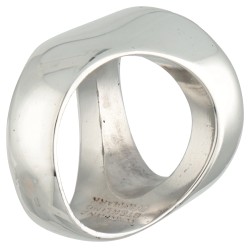 Sterling zilveren modernistische ring no. 26 met oranje emaille door Deense designer Poul Warmind.