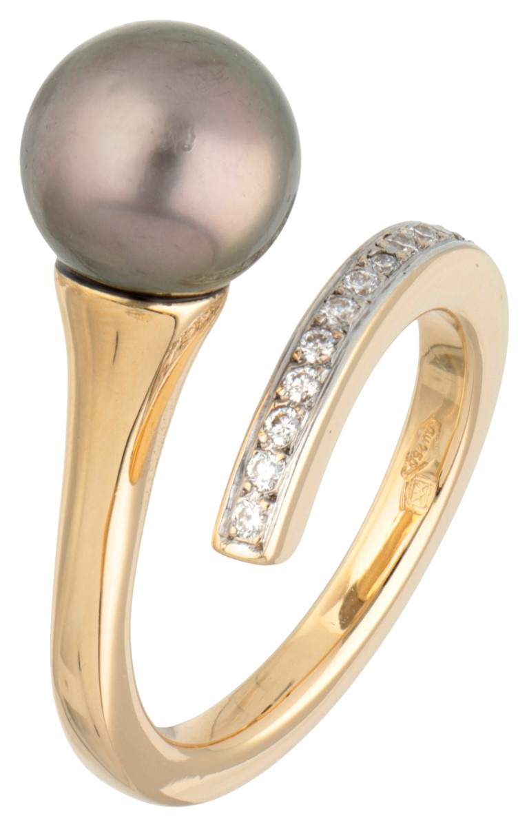 No Reserve - 14 kt. Geelgouden asymmetrische ring met Tahiti parel en diamant.