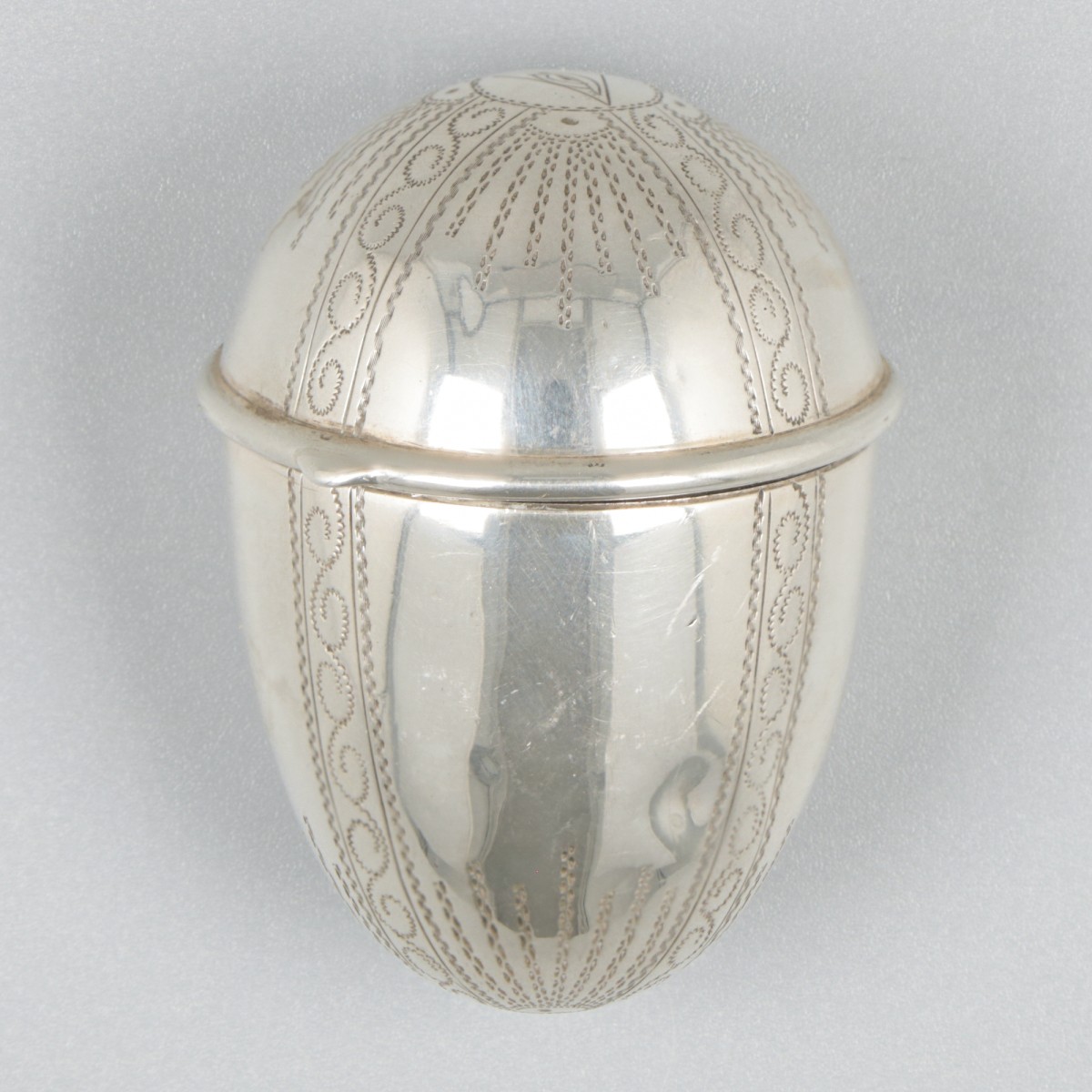 Rozenkransdoosje zilver.