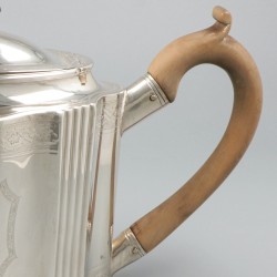 Zilveren koffiepot, John Robins, Londen 1791. 