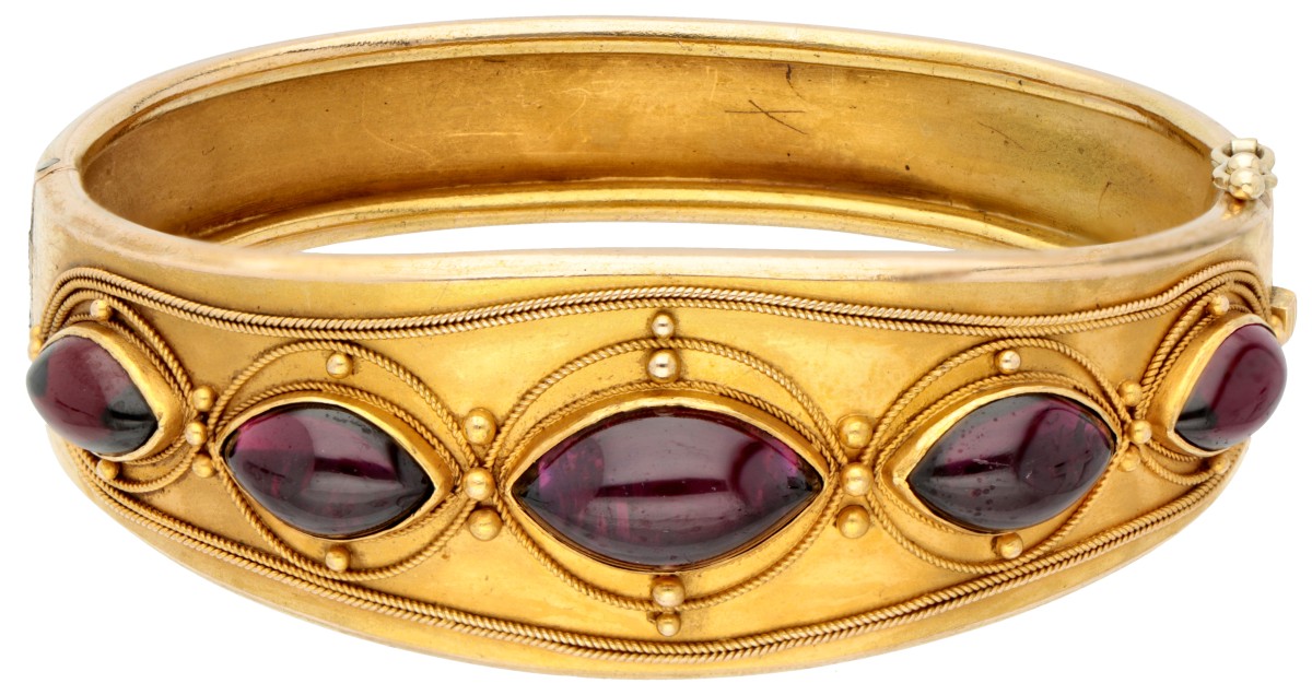 14 kt. Geelgouden antieke neo-etruskische armband met 'karbonkels'.