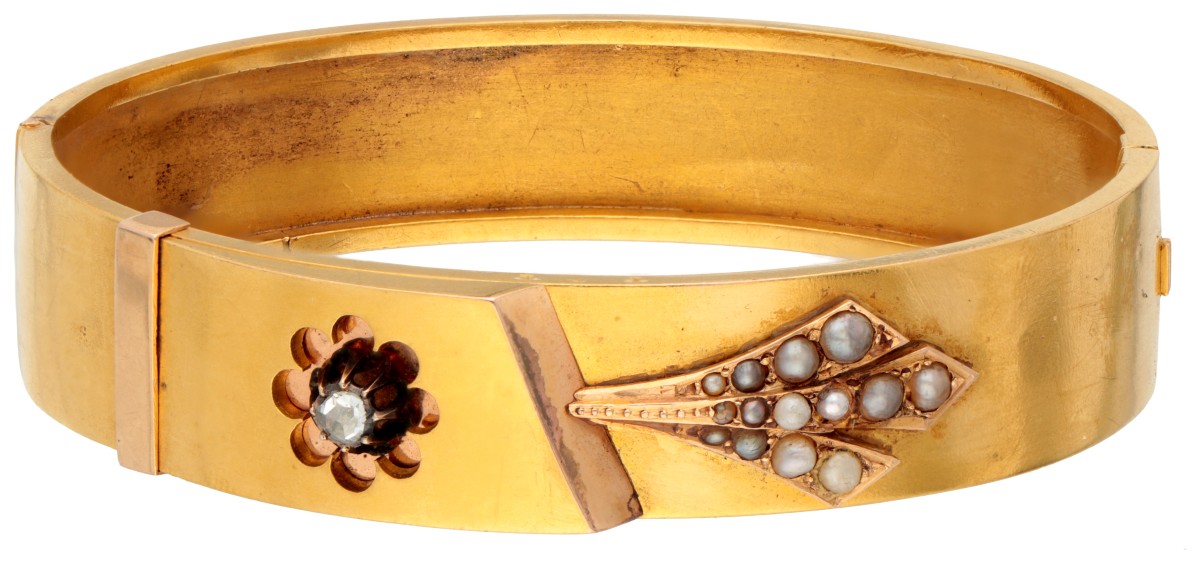 Antieke 22K geelgouden bangle armband bezet met diamant en zaadparel.