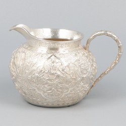 4-delig theeservies, Chinese export (Tu Mao Xing 涂茂興, of JiuJiang, Provincie Guangdong) zilver.