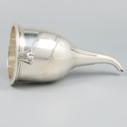Decanteer- / wijntrechter zilver.
