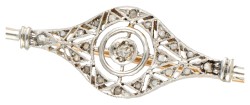 18 kt. Bicolor gouden vroege art deco broche bezet met diamant.