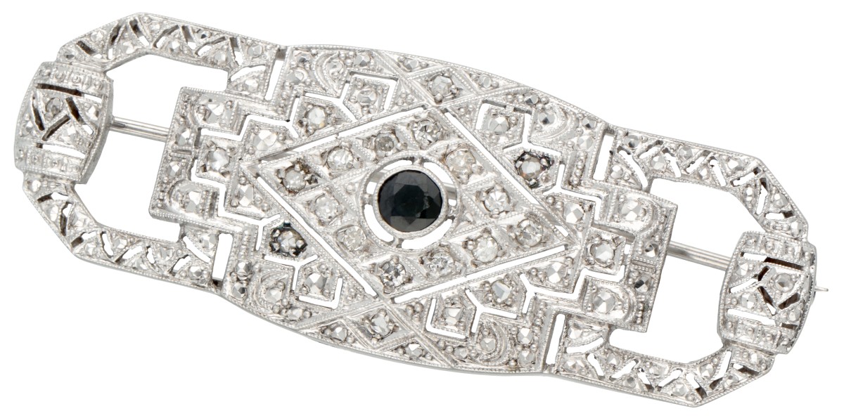 Sterling zilveren art deco-stijl broche bezet met saffier en diamant.