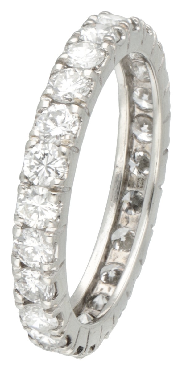 18 kt. Witgouden alliance ring bezet met ca. 1.44 ct. diamant.