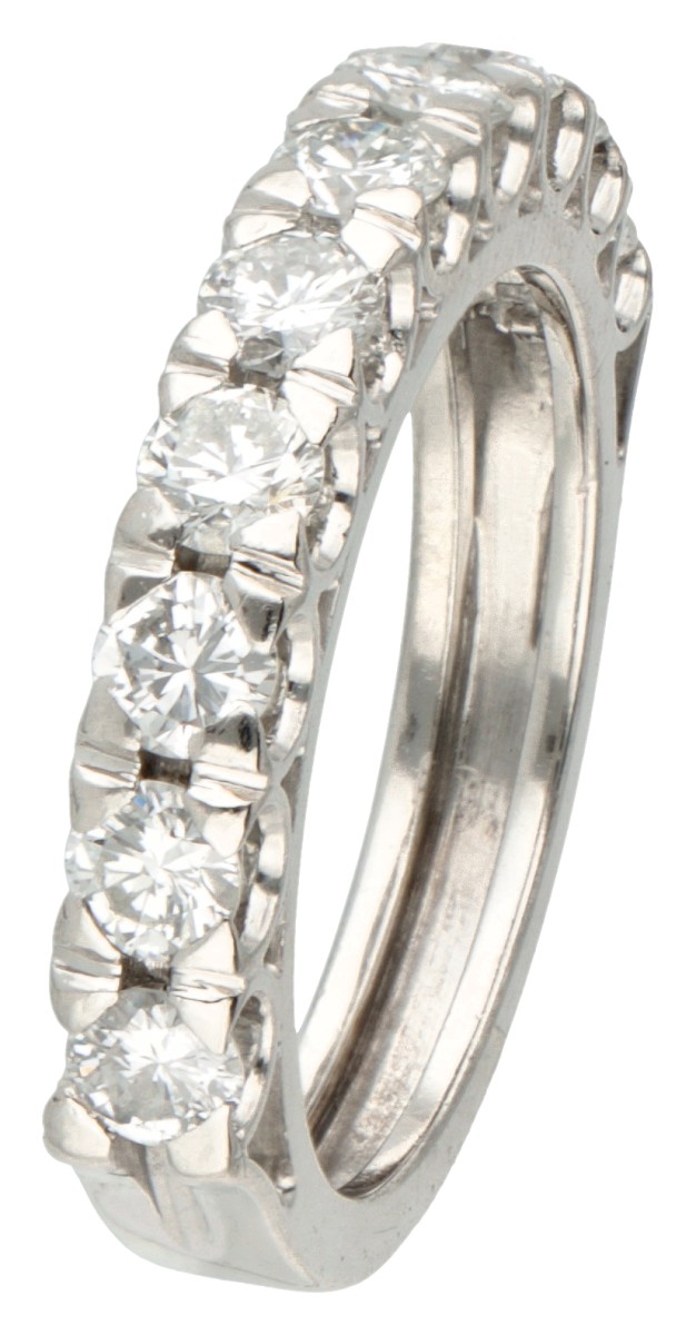 18 kt. Witgouden demi-alliance ring bezet met ca. 1.00 ct. diamant.