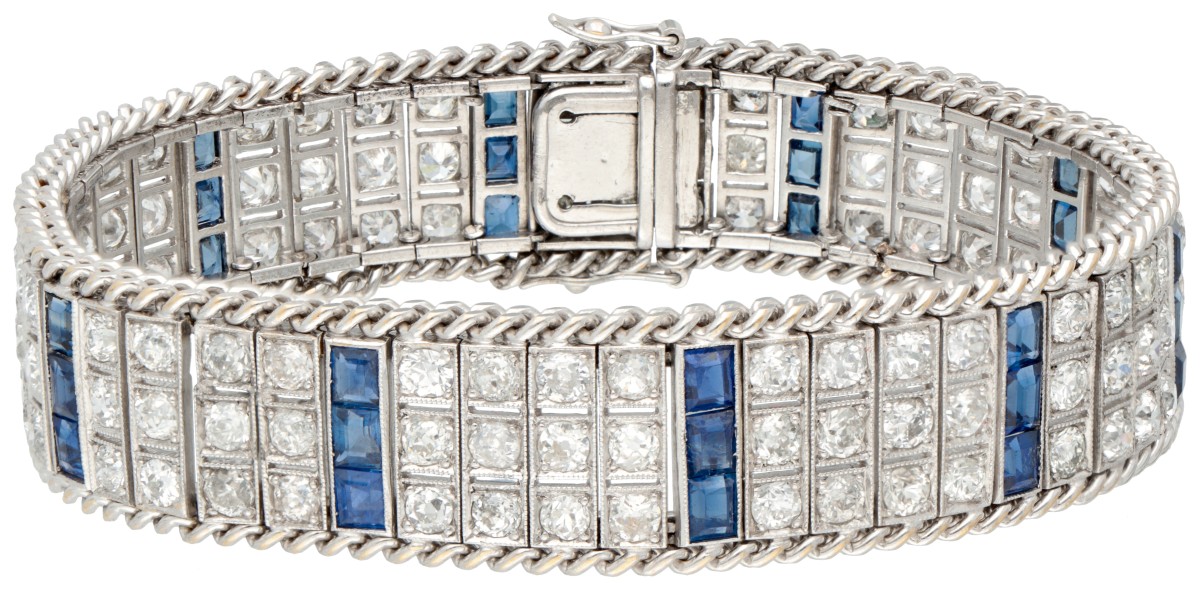 Art deco 18K witgouden flexibele armband bezet met ca. 9.60 ct. diamant en natuurlijk saffier.