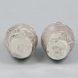 Peper- & zoutstrooier, Chinese export (Tang 棠) zilver.