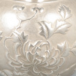 Theebus, Chinees export (Yu Hua 玉華 of Tangshan 唐山, Hebei) zilver.