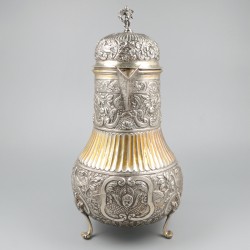 Schenkkan zilver.