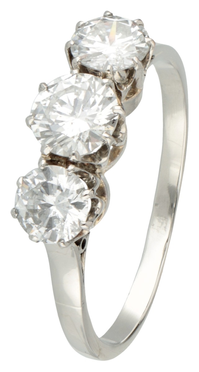 BWG 10 kt. witgouden jaren 1930 3-steens ring bezet met ca. 1.42 ct. diamant.