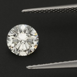 GIA-gecertificeerde 0.78 ct. rond briljant geslepen natuurlijke diamant.