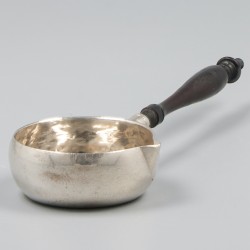 Steelpan met greep, Arnoldus van Geffen, Amsterdam 1755.