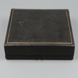 4-delige set zoutkelders met lepel (in etui), zilver.