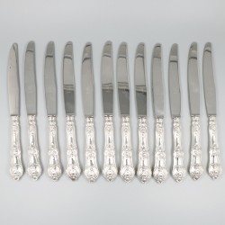 12-delige set dinermessen zilver.