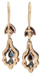 Antieke 14K gouden / zilveren oorhangers bezet met synthetische saffier en diamant.