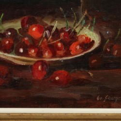 Franse School, 19e/20e eeuw. Gesigneerd  "Gr. Georges", Een stilleven van theerozen en kersen op een tafel.