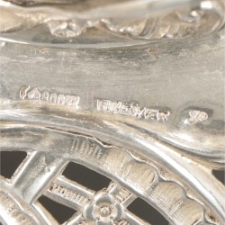 Pronkschaal / fruitschaal zilver.