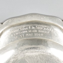 Dinerbord (le Lieutenant Baron O. De Stein d'Altenstein) zilver.