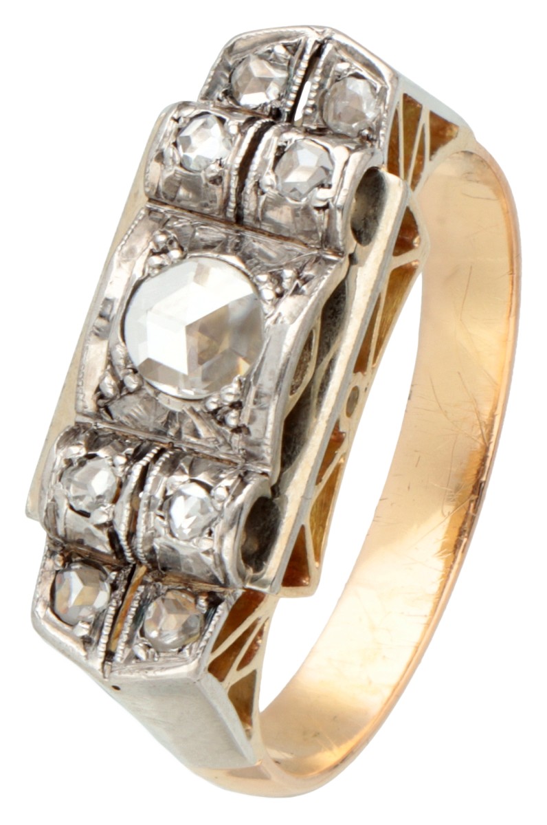 18K Geelgouden en palladium retro ring met roos geslepen diamant.