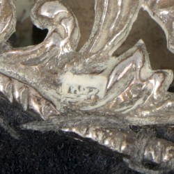 Beugeltasje zilver.