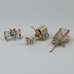 9-delig lot miniaturen zilver.