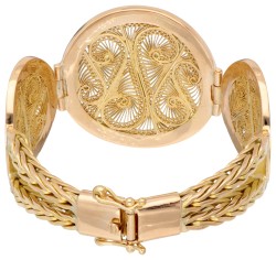 14K Geelgouden armband met sierlijk filigrain.