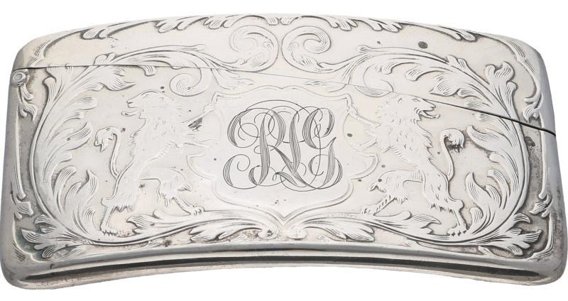 Visitekaartdoosje zilver.