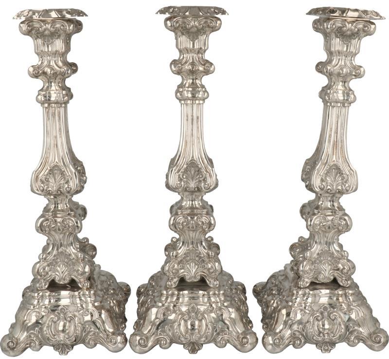 (3) Kandelaars zilver.