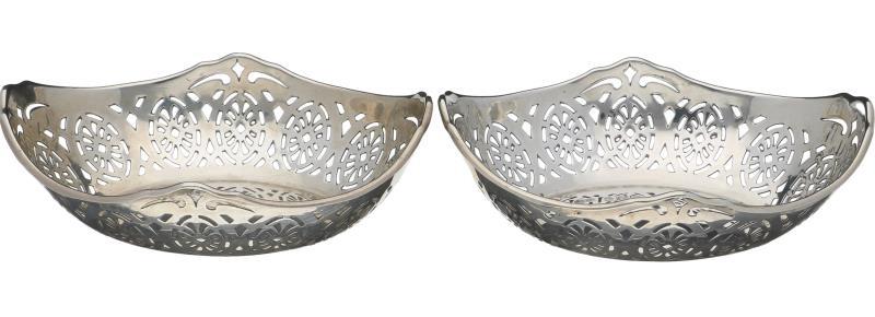 (2) Bonbonmandjes zilver.