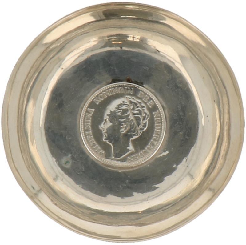 Muntschaaltje zilver.
