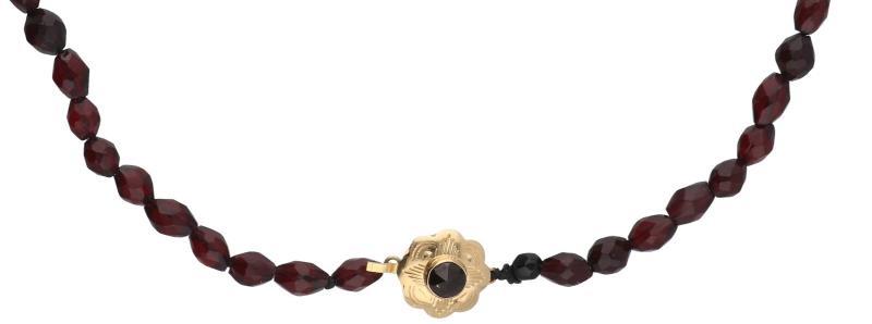 Vintage collier geelgoud, met granaat - 14 kt.