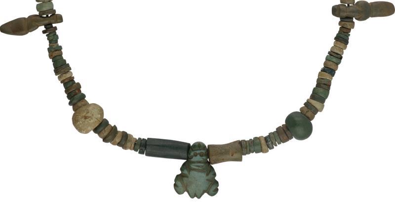 Antiek collier, met diverse kralen waaronder jade - 835/1000.