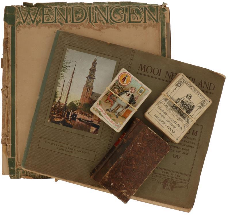 (5) Kaarten/boeken.