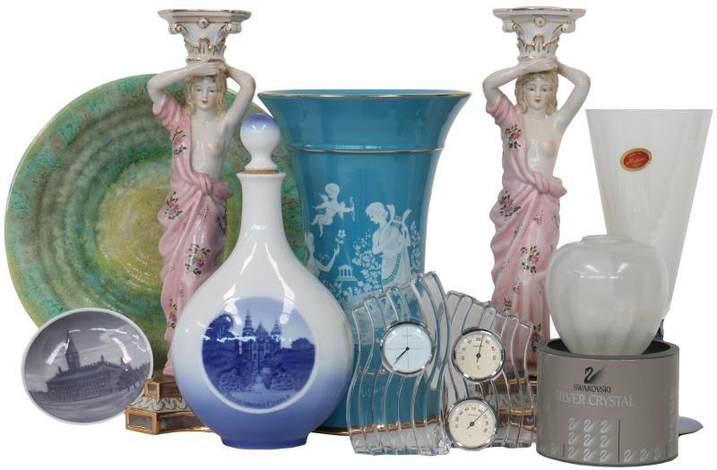 Glas en aardewerk.