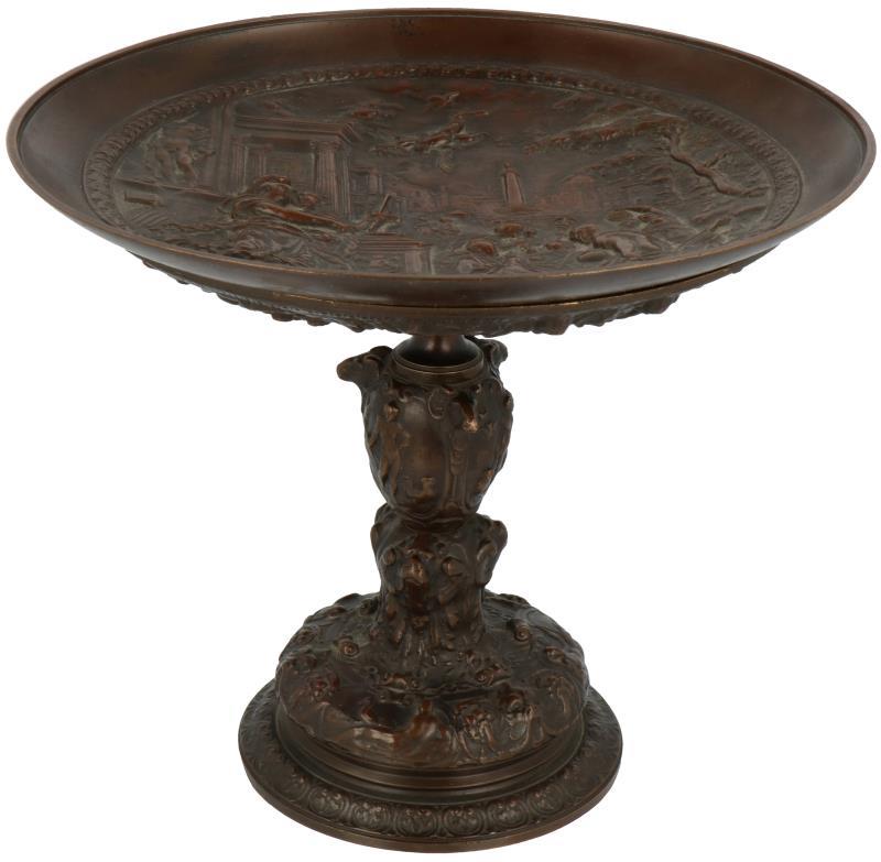 Bronzen tazza. 