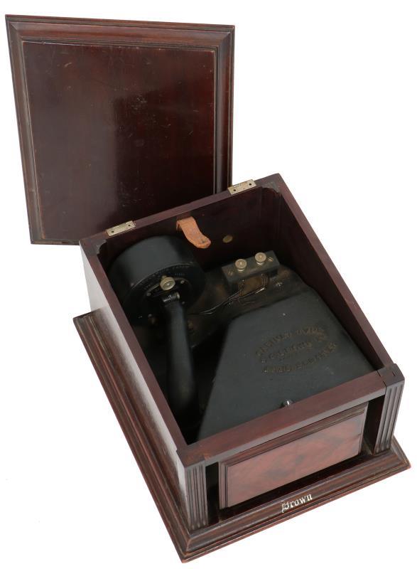 Cabinet Speaker. 