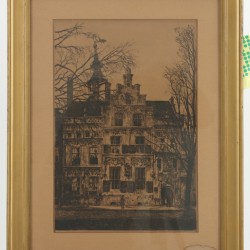 Een convoluut van twee etsen en een reproductie voorstelellende De Oude Delft te Delft, De Kerktoren van Breda en een zicht op een stadshuis.