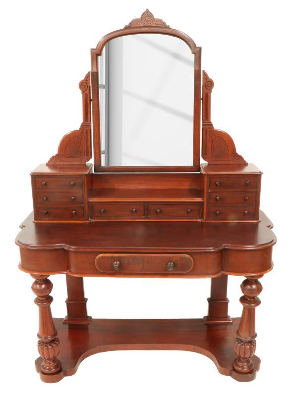 Kaptafel Biedermeier.