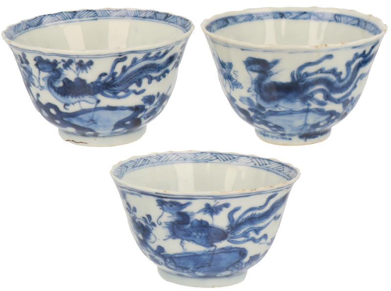(3) Cups. 