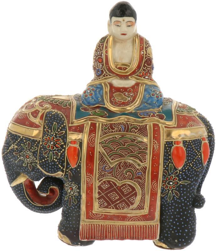 Boeddha op olifant. 