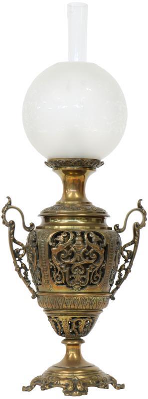 Bronzen lamp.