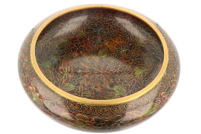 Cloisonne schaal.