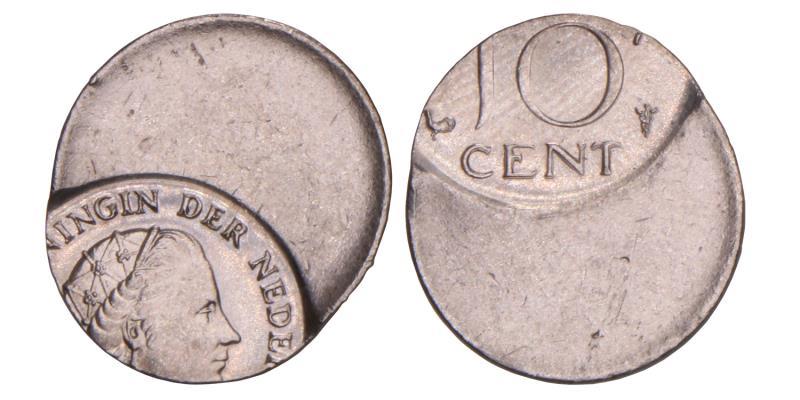 10 Cent Juliana jaartal onbekend excentrisch geslagen. FDC.